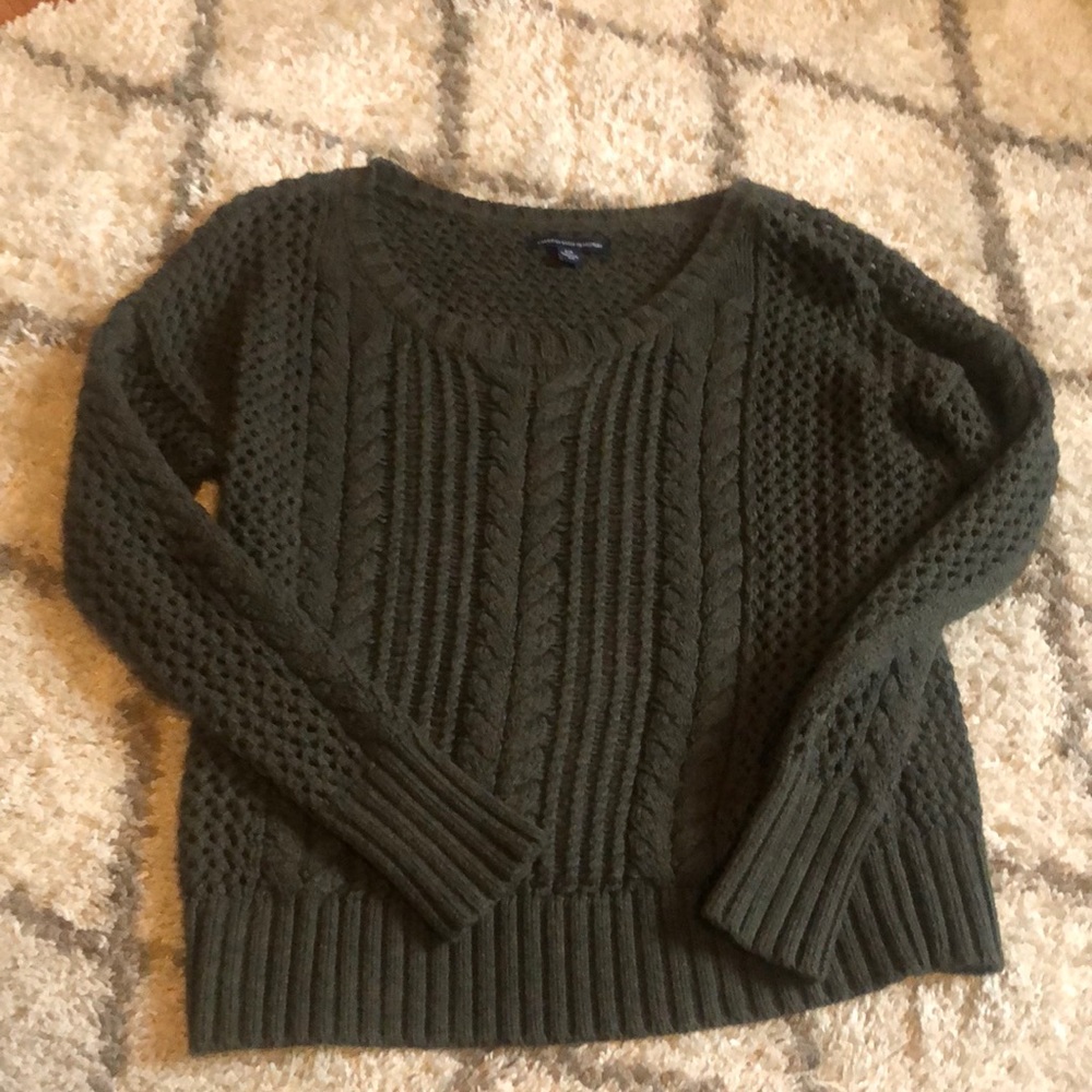 American Eagle Sweater